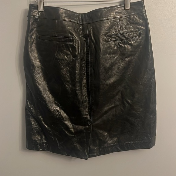 Women’s Tommy Hilfiger Black Leather with pockets skirt size 6 - Picture 2 of 6